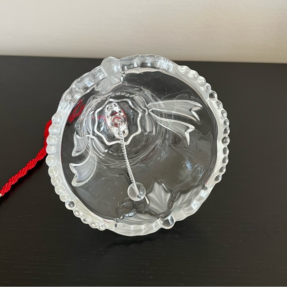 Vintage Mikasa Christmas Bell Clear Glass Frosted Holly Bows 4.5 In - Picture 6 of 6